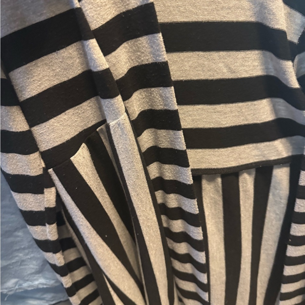 Julie’s Closet | Black & Gray Striped Open Front Cardigan | Women’s M - Picture 2 of 6